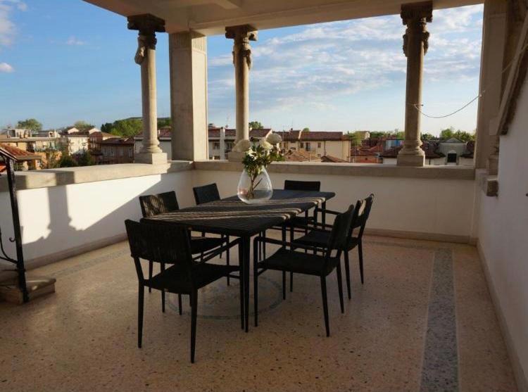 Stylish Penthouse Apartment In Venice Lido, 10 Minutes From Saint Marks Square Lido di Venezia Zewnętrze zdjęcie